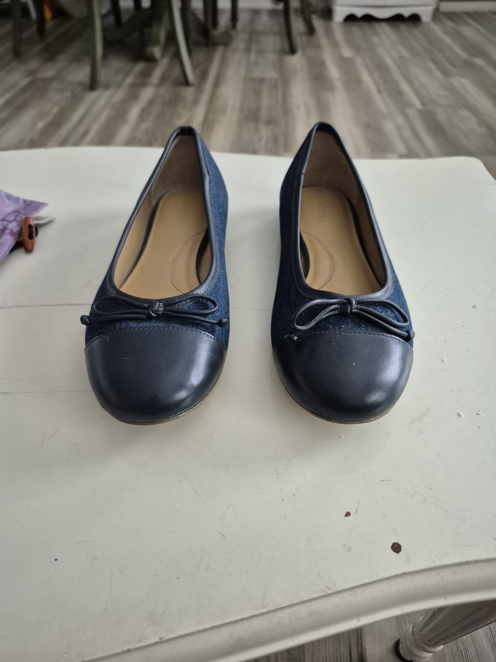 Talbots Navy Bow Cap Toe Ballet Flats Jean & Leather Insole Small Heel Size 9M